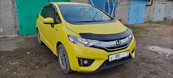Honda Fit Зугрэс