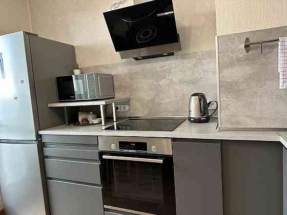 Сдается просторная квартира в Пролетарском районе. Ориентир 9 больница. Донецк