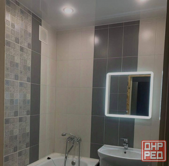 Сдаётся просторная трёхкомнатная квартира площадью 69.9 кв. м на 4-м этаже 9-этажного дома. Донецк - изображение 1