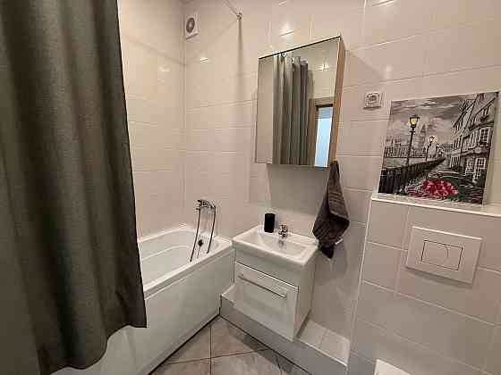 Сдается двухкомнатная квартира в районе Пл. Бакинских Донецк