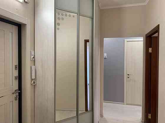 На длительный срок сдается 2-х ком квартира в Левобережном р-не Мариуполя Мариуполь