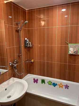 На длительный срок сдается 2-х ком квартира в Левобережном р-не Мариуполя Мариуполь