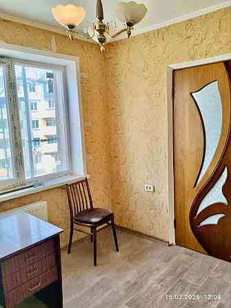 Продается 2 к квартира в Центральном р-не, пересечение пр. Строителей с пр. Ленина. Мариуполь