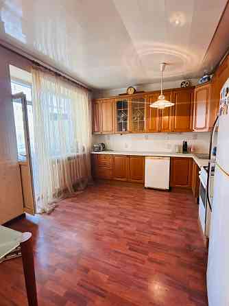 Продается крупногабаритная 3 комнатная квартира г. Донецк, Ворошиловский район, бульвар Пушкина Донецк