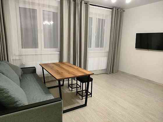 Сдаётся квартира на длительный срок по ул.Университетская 90 Донецк