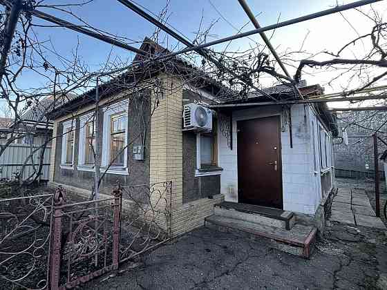 Продам отличный 5-ти комнатный дом на пл. Свободы Донецк