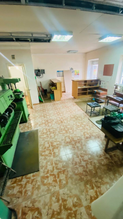 Продается коммерческого отдельно-стоящее помещение г. Макеевка Горняцкий район (м-н Мирный). Макеевка