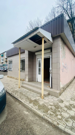 Продается коммерческого отдельно-стоящее помещение г. Макеевка Горняцкий район (м-н Мирный). Макеевка