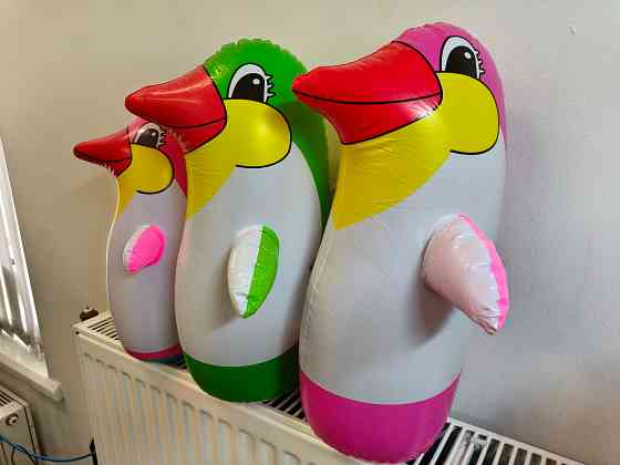 Пингвин-неваляшка надувной Донецк