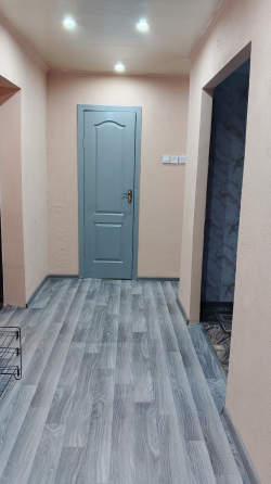 Продам 2 к. квартиру 8/9 г. Харцызск ул. Лазо, 13, дом Кооперативный ориентир Цр Мир Харцызск