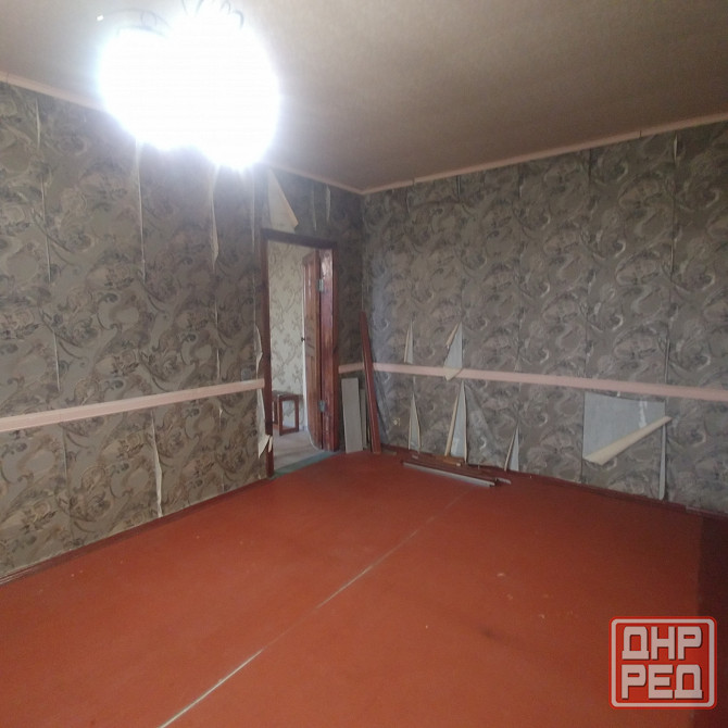 Продаю 2 комн.кв Зеленый Макеевка - изображение 1