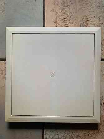 Люк ревизионный ( пластик ) 310x310 мм. Донецк