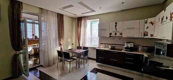 Продаю 3-х комнатную квартиру в Киевском районе, пр. Панфилова Донецк