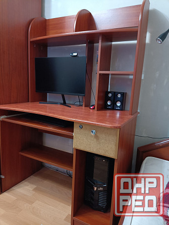 Отдам письменный стол Макеевка - изображение 1