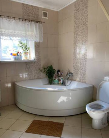 Продается 2 - х этажный дом, центр Киевского района Донецк