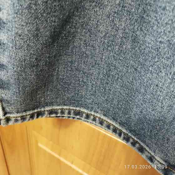 Продам женские джинсы.54-56 размер. Макеевка