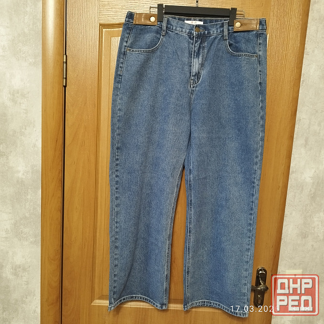 Продам женские джинсы.54-56 размер. Макеевка - изображение 1