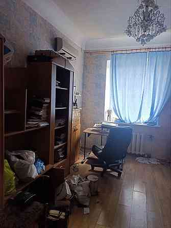 продам 4-х комнатную квартиру Донецк