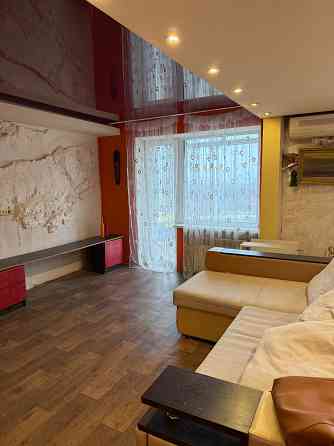 Продам 3-х комнатную квартиру Ясиноватая