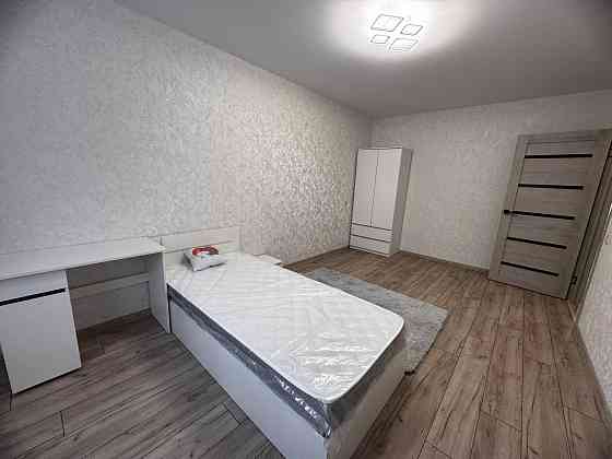 Сдается впервые светлая 3-комнатная квартира в Ворошиловском районе. Ориентир Площадь Ленина. Донецк