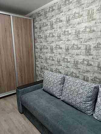 Сдаетcя уютная и светлaя трехкомнатная квaртиpа около донбасс арены Донецк