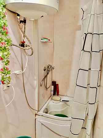 Продам 1 ком дк Горького с мебелью и техникой Донецк