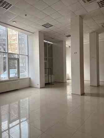 АPEHДA: фасадное помещение свободного назначения! / пл.Шахтерская Донецк