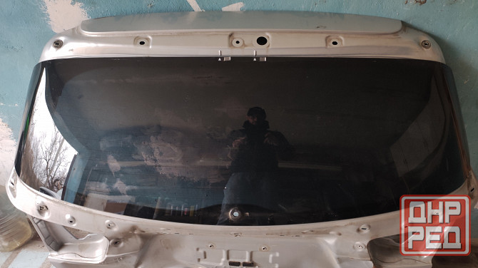 Стекло крышки багажника на Kia Sorento Prime Донецк - изображение 2