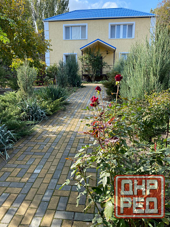 Дом на берегу моря с номерами для отдыхающих Урзуф - изображение 1