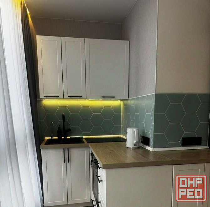 Сдается прекрасная двушка в Кальмиусском районе Мариуполя, в шаговой доступности. 50 кв.м. 3 этаж Мариуполь - изображение 4