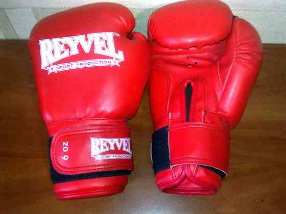 Боксерские перчатки Донецк