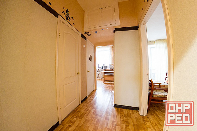 Сдаётся трёхкомнатная квартира в Калининском р-не Донецк - изображение 1