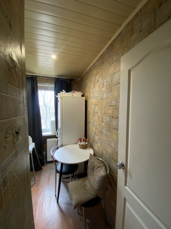 Продам 2х комнат квартиру в центре города Харцызска Харцызск