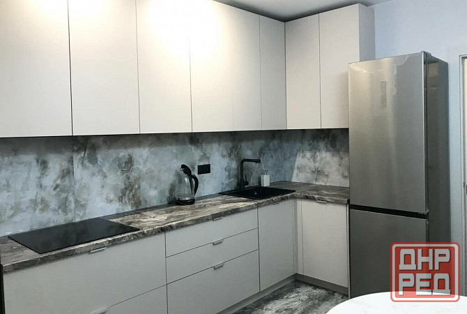 Сдается современная 2-ком. квартира в Ворошиловском районе, пр-т Маяковского Донецк - изображение 1