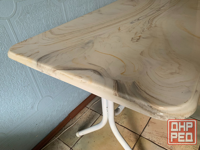 Кухонный стол с термостойкой поверхностью Донецк - изображение 4