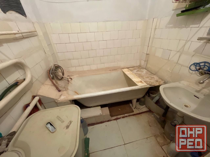 Продажа 3 квартиры и гаража Макеевка ориентир Менделеевский рынок Макеевка - изображение 7