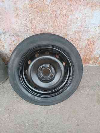 Продаю запаску р 15,разболтовка 4 на 100 Донецк