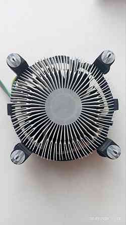 Боксовый кулер intel Докучаевск