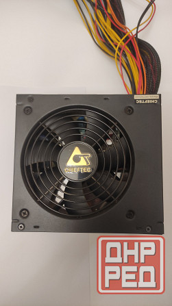 Блок питания chieftec core 700w Макеевка - изображение 1