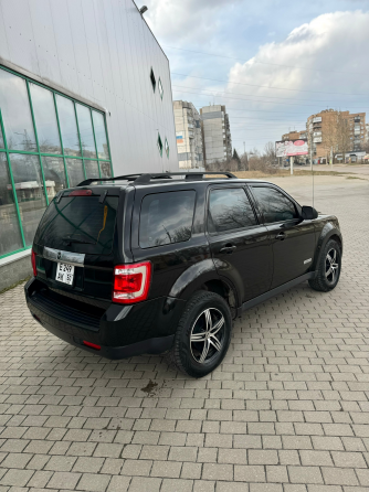 Mazda Tribute 2.3 на автомате Макеевка