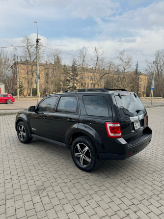 Mazda Tribute 2.3 на автомате Макеевка
