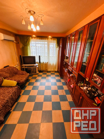 Продажа 2 комнатной квартиры с индивидуальными отоплением в центре пгт Ханженково г. Макеевка Макеевка - изображение 2