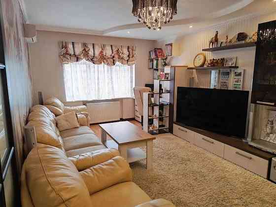 2-х комнатная квартира улица 230-й Стрелковой Дивизии, 6 Донецк