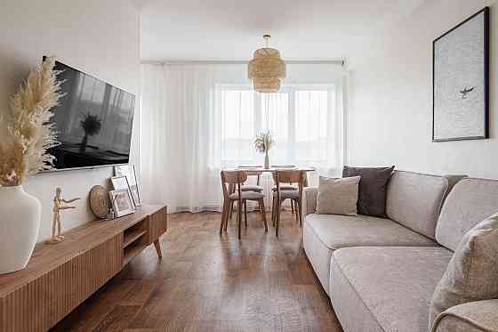 Сдаётся трёхкомнатная квартира с евроремонтом в Калининском р-не Донецк