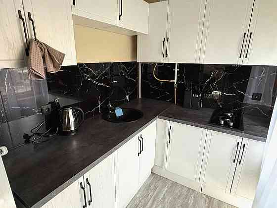 Продам. Полностью обновленная 3х к.кв. Остается Всё! Донецк