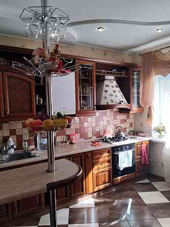 Комфортабельный котедж, 180м2, недалеко от центра. Донецк