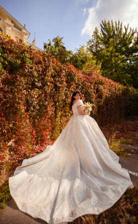 продам королевское свадебное платье Донецк