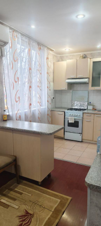 Сдается 3-к.кв. в районе пл. Свободы и ск «Кировец». Донецк