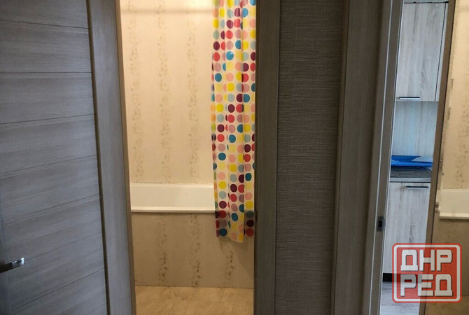 Сдам в длительную аренду предлагаем однокомнатную квартиру Ленинский район Донецк - изображение 5