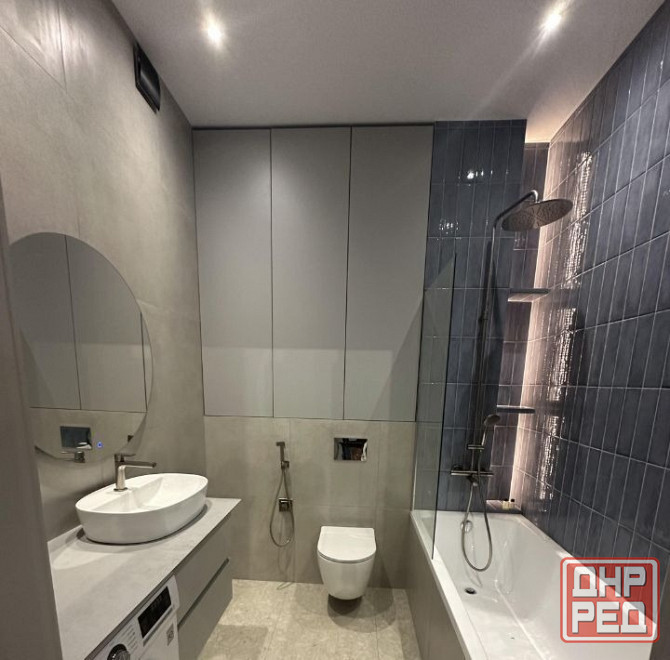 Сдаю двухкомнатную квартиру 55 м² этаж 4/9. город Донецк, Будённовский район, ул. Независимости. Донецк - изображение 5